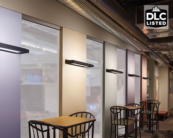 Delgada Rectangular Wall Mount